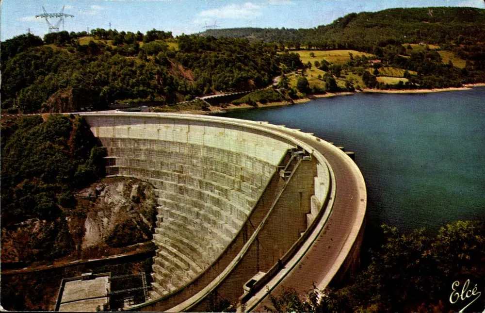 Represa de Bort-les-Orgues — Corrèze — Editor Elcé - Frente