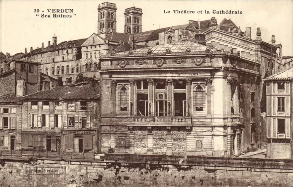 Verdun — Seine Ruinen — Foto Verdun Nr. 20 - Vorderseite