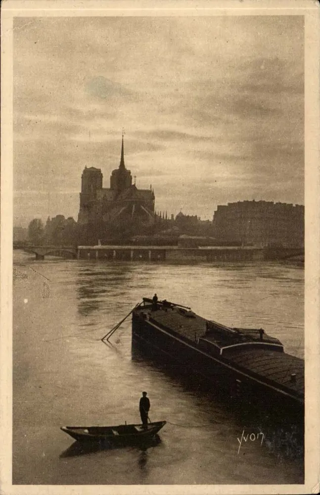 Notre-Dame de Paris — Ansicht von der Seine am Quai de la Tournelle — Yvon, Serie 2 - Vorderseite