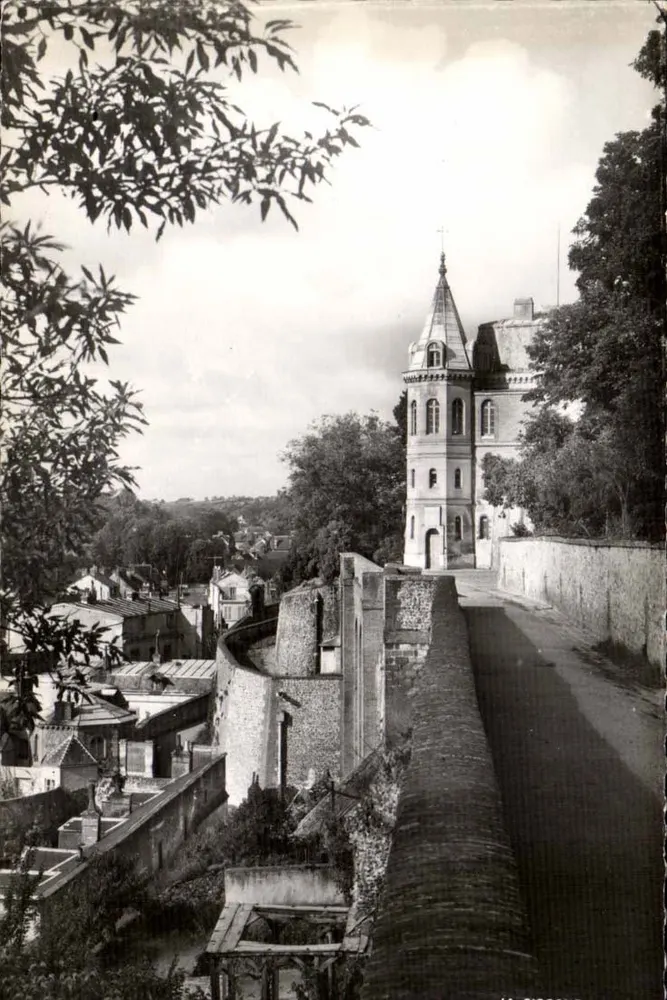 Dreux (Eure-et-Loir) — Ehemaliges Bischofsschloss und der Steinweg — Éditions 'La Cigogne' - Vorderseite