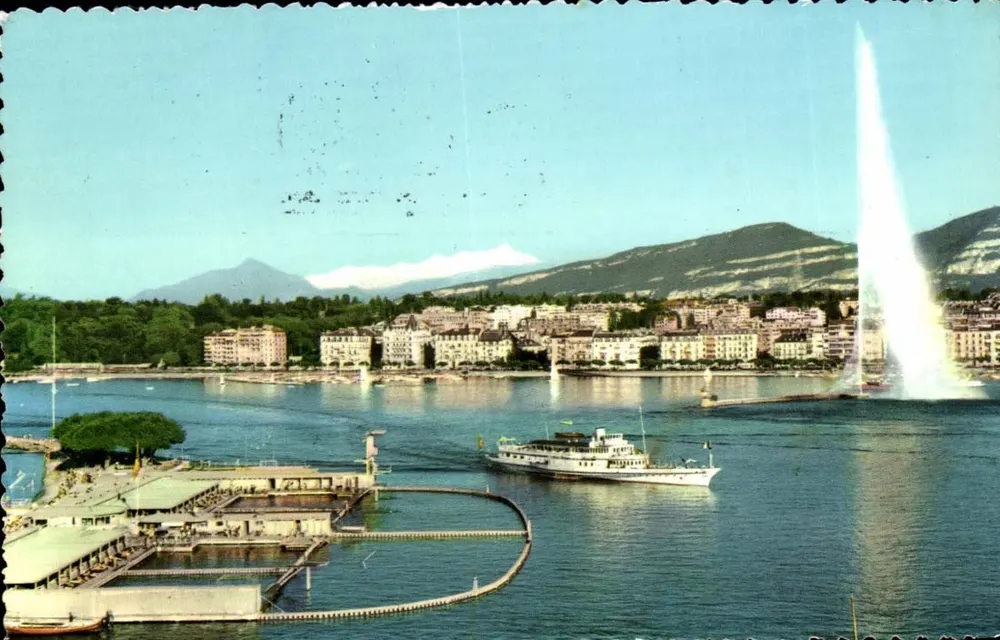 Genf — Jet d'eau und Mont Blanc — Éditions C. Sartor, Nr. 8982 - Vorderseite