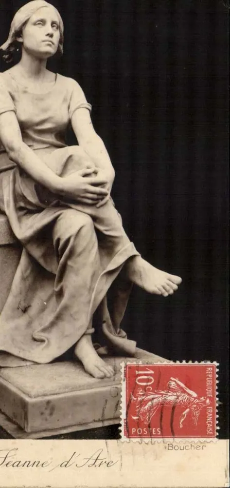 Joana d'Arc — estátua — Foto-Bromure, 25 rue Henri Mounier, Paris - Frente