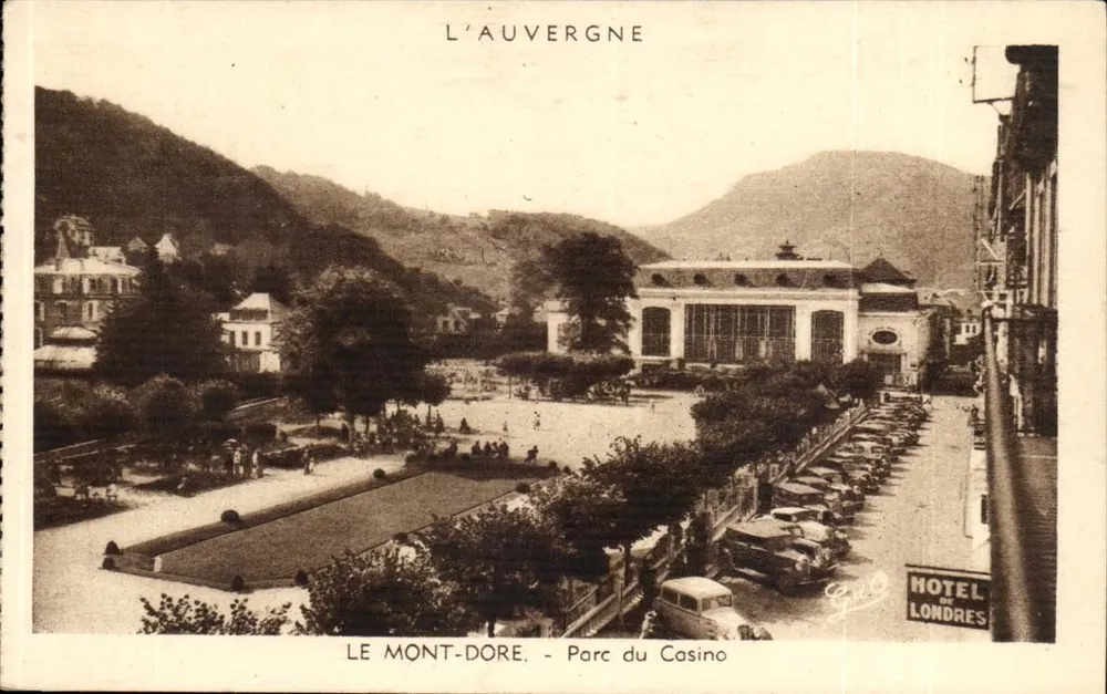 Le Mont-Dore - Park des Casinos — Auvergne — Photo Edition C. D'O. (P.-de-D.) - Vorderseite