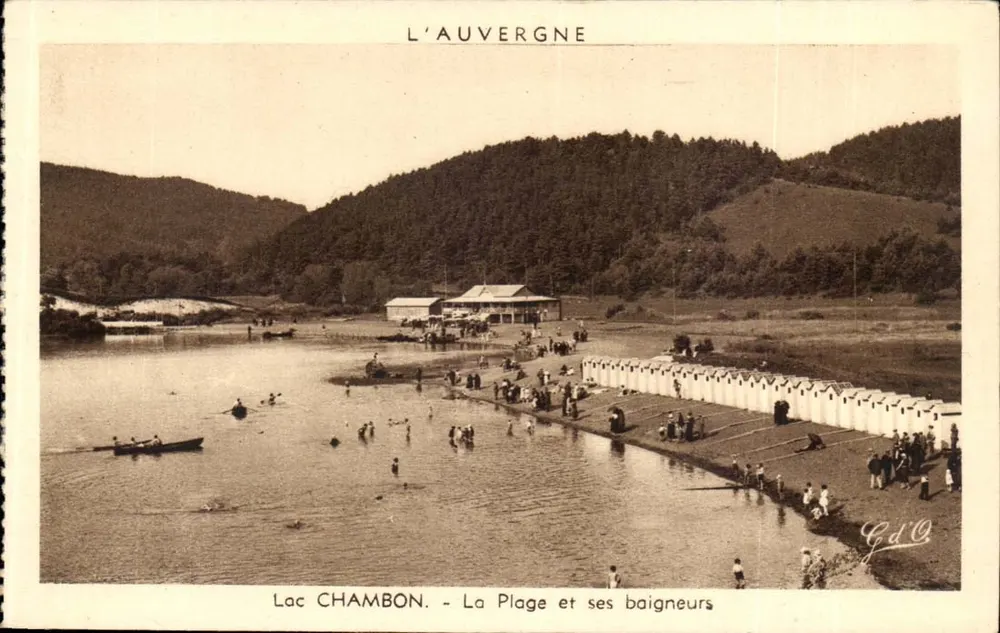 Lago Chambon - A Praia e seus banhistas — L'Auvergne — editor C.D.O. - Frente