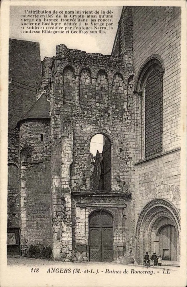 Ruínas de Ronceray — Antiga Basílica dedicada à Virgem — Angers (M.-L.) - Frente