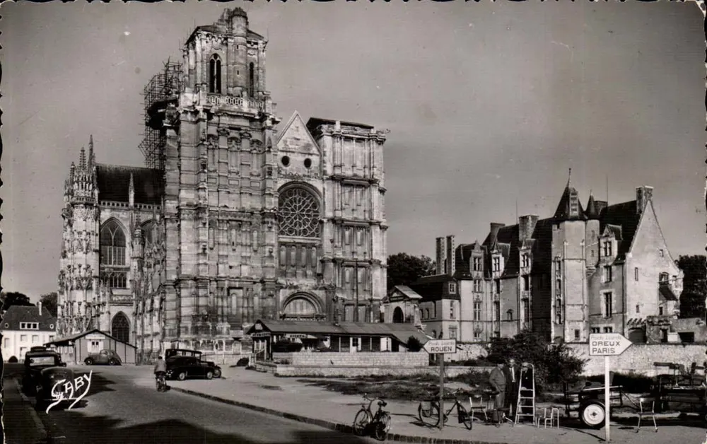 Évreux (Eure) — Die Kathedrale und das Bischofsschloss — Éditions Gaby - Vorderseite
