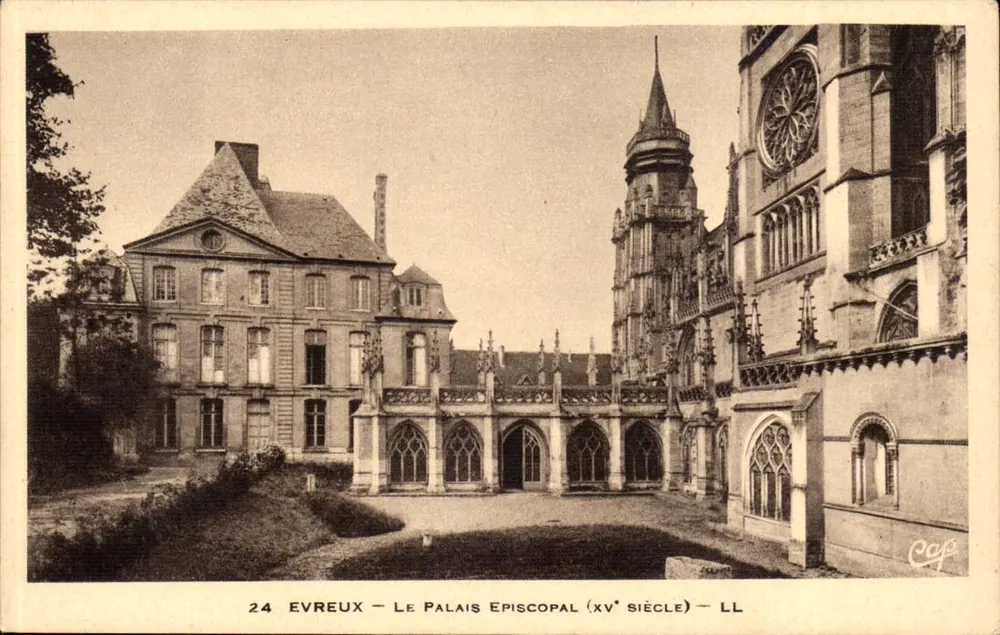 Evreux — O Palácio Episcopal (século XV) — LL - Frente