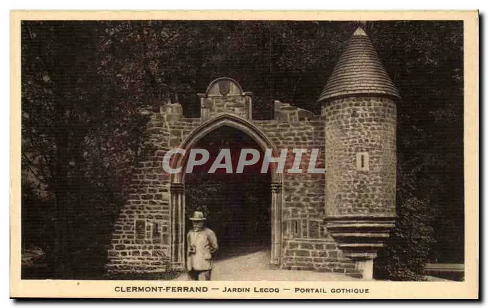Clermont-Ferrand — Garten Lecoq — Gotisches Portal - Vorderseite