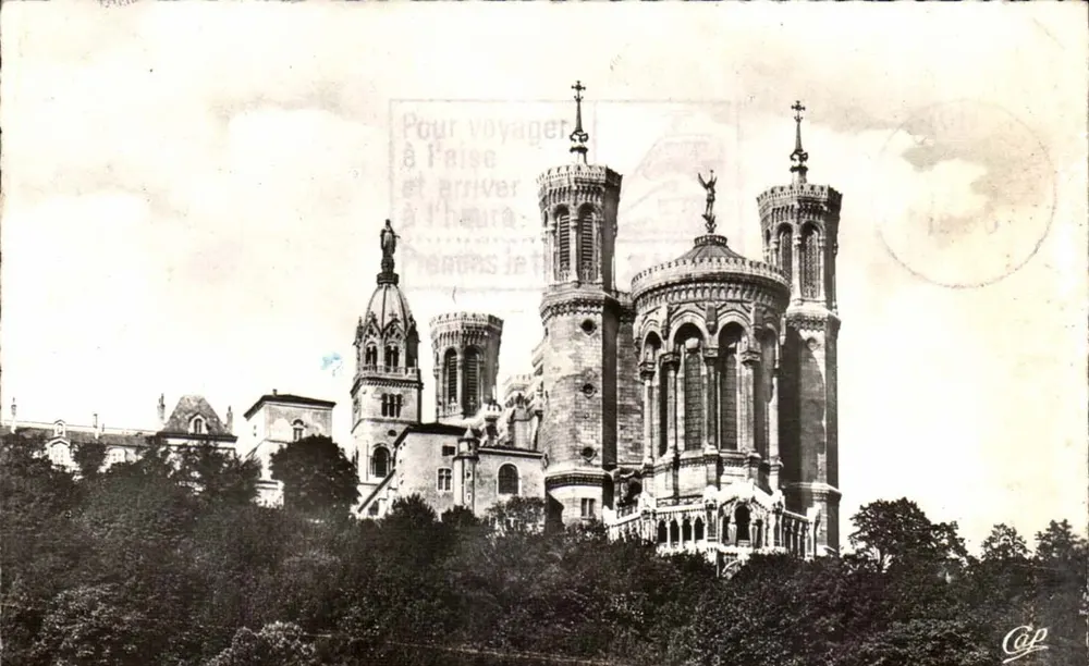 Abadia de Fourvière — Lyon — editor C.A.P. n°123 - Frente