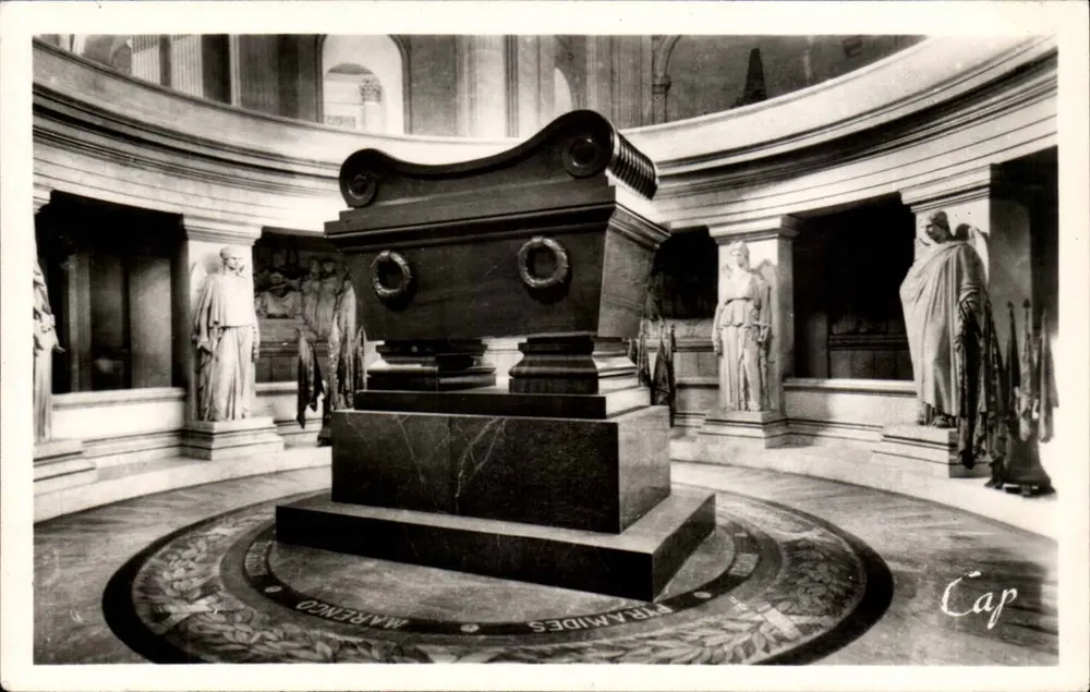 Les Invalides — Das Grab von Napoleon I — Antike Ansichtskarte Paris - Vorderseite