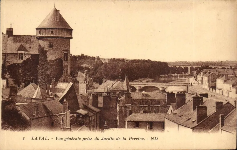 Laval — Allgemeiner Blick vom Perrine-Garten — ND - Vorderseite