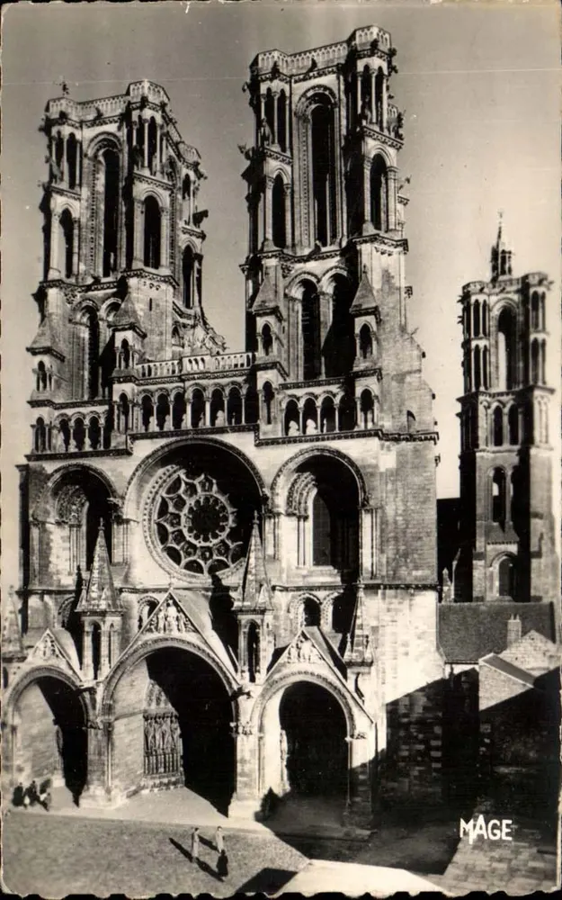 Laon — Catedral (século XII-XV) — Edição MAGE - Frente