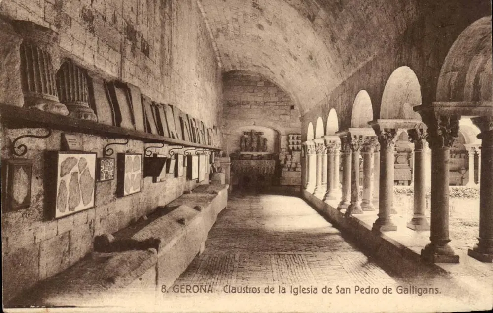 Clausuros der Kirche San Pedro de Galligans — Gérone - Vorderseite