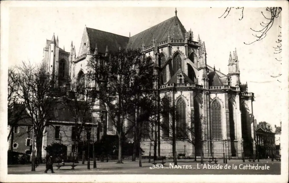 NANTES - A Abside da Catedral — Edição La Châque à Strasbourg - Frente