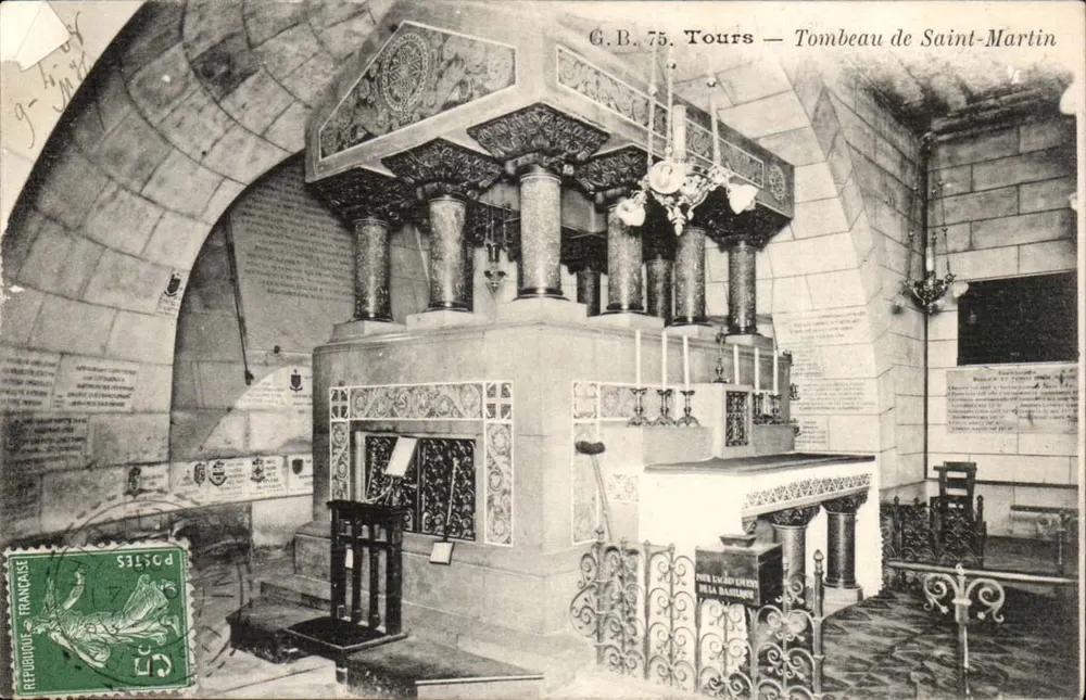 Tours — Tumba de São Martinho — G.B. 75 - Frente