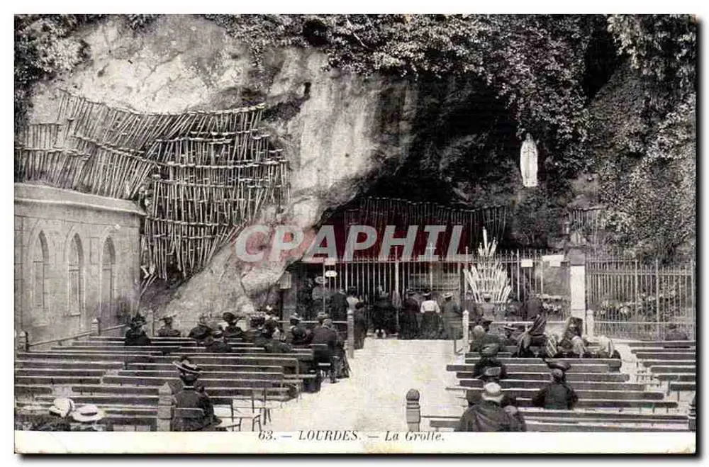 LOURDES — A Grotta — Loja da Aliança Católica em Lourdes - Frente