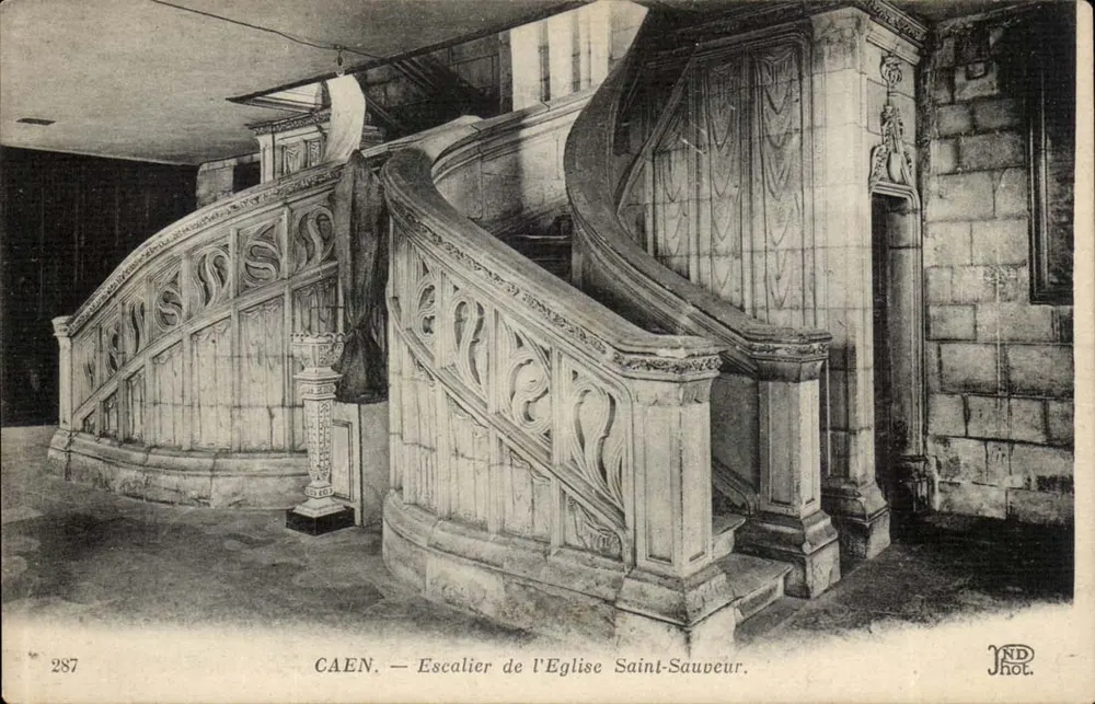 CAEN — Escada da Igreja de São Salvador — JND Fot. - Frente