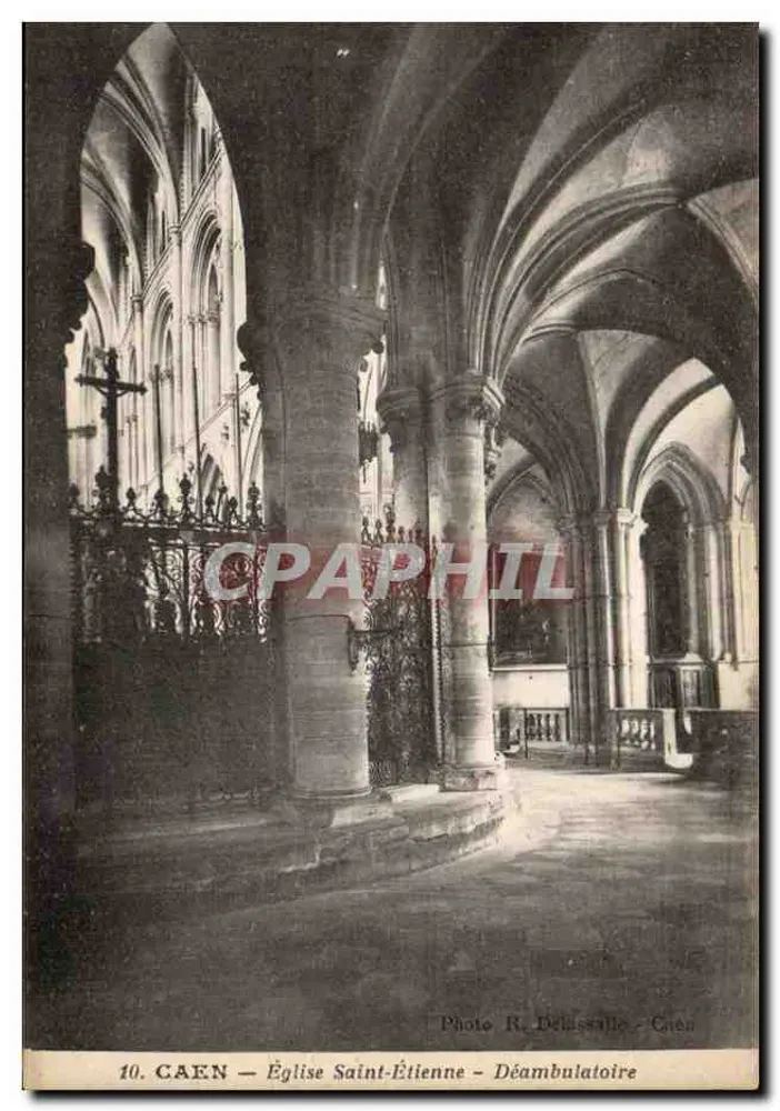 Caen — Igreja de São Etienne — DÉAMBULATOIRE — Foto R. Delassalle - Caen - Frente