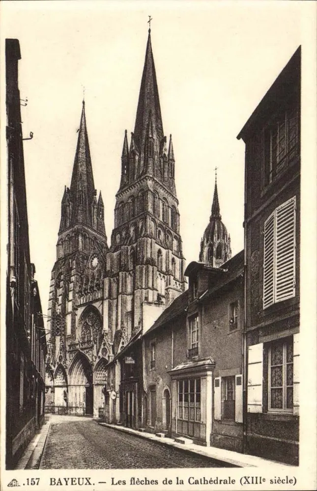 Bayeux — De Pijlers van de Kathedraal (13e eeuw) — CIP des Arts, Strasbourg-Schiltigheim, n°157 - Voorkant
