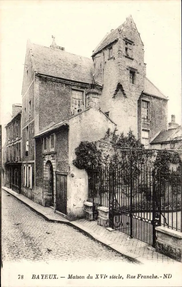 Bayeux — Casa do século XVI, Rue Franche — ND - Frente