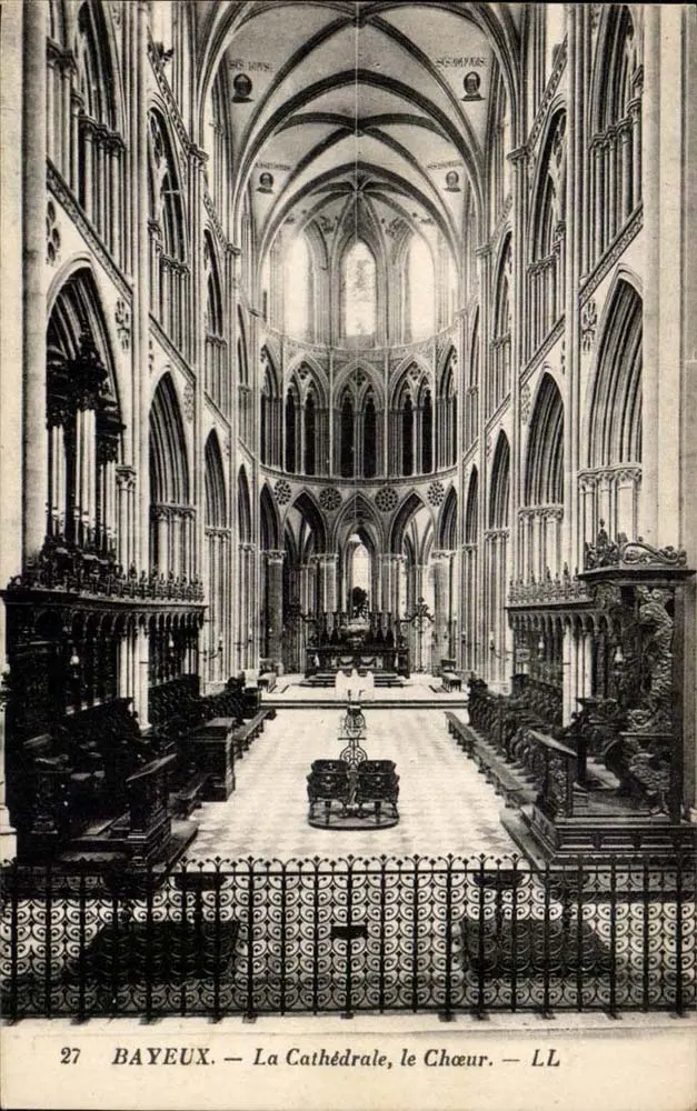 Bayeux — A Catedral, o Cúrio — LL, n°27 - Frente