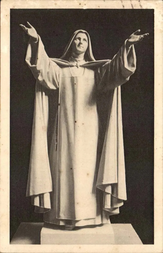 Estátua de Santa Teresinha — Basílica de Lisieux — editor Draeger - Frente