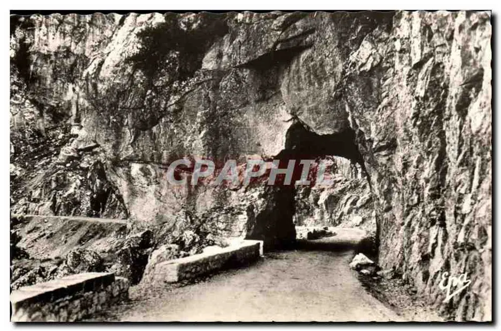 Tunnel am Col de Froidurat — Umgebung von Michelet — Éditions Africaines - Vorderseite