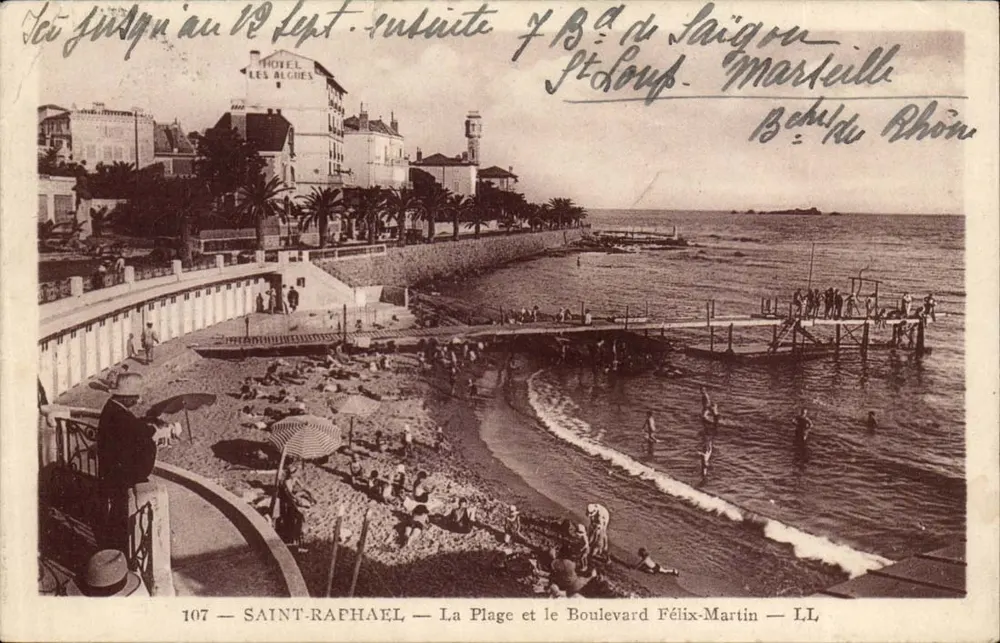 Saint-Raphaël — La Plage et le Boulevard Félix-Martin — LL - Recto