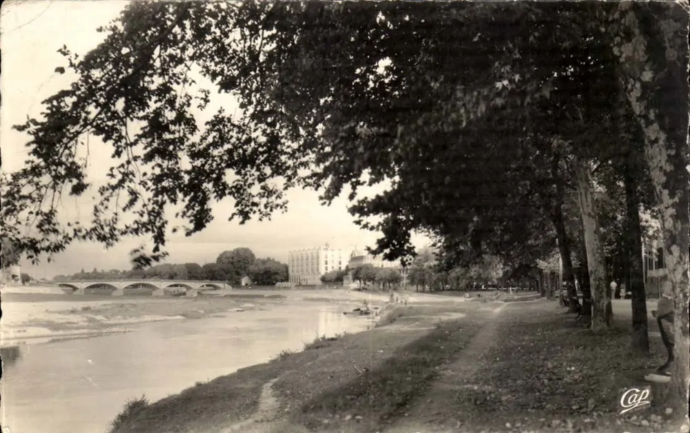 Dax - Paseo junto al río Adour — C.A.P. (57) Réal-Photo - Anverso