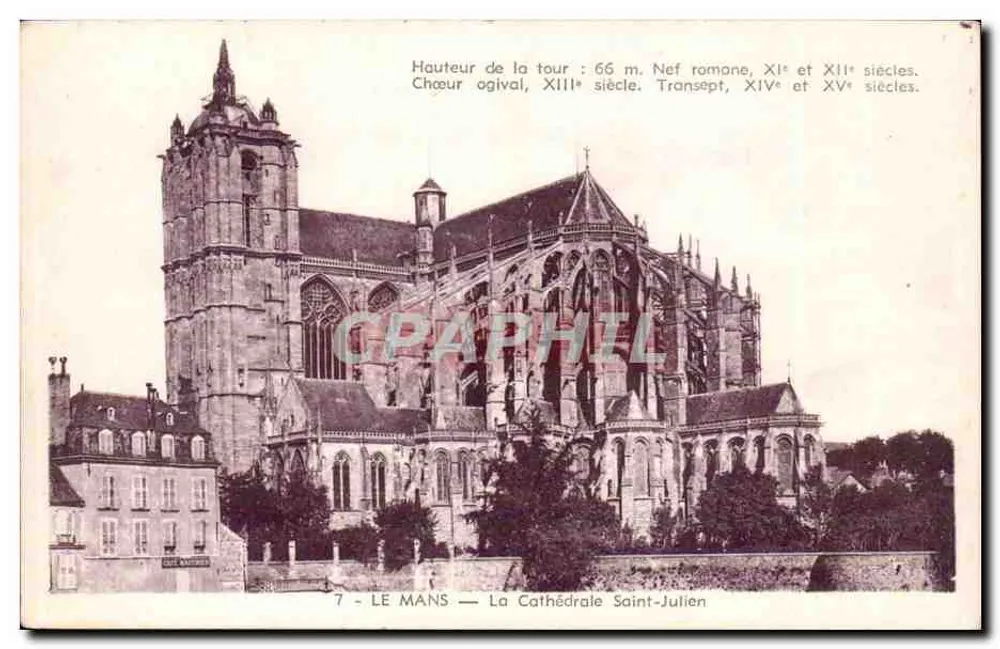 Le Mans — A Catedral de São Julião — Altura da torre: 66 m. Nefi romana, séculos XI e XII. Cúpula ogival, século XIII. Transepto, séculos XIV e XV. - Frente