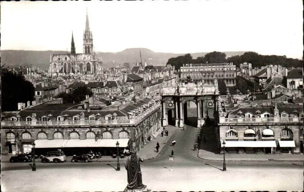Nancy (Meurthe-et-Moselle) — Place Stanislas, Ansicht vom Rathaus — Éditions Photo du Globe - Vorderseite