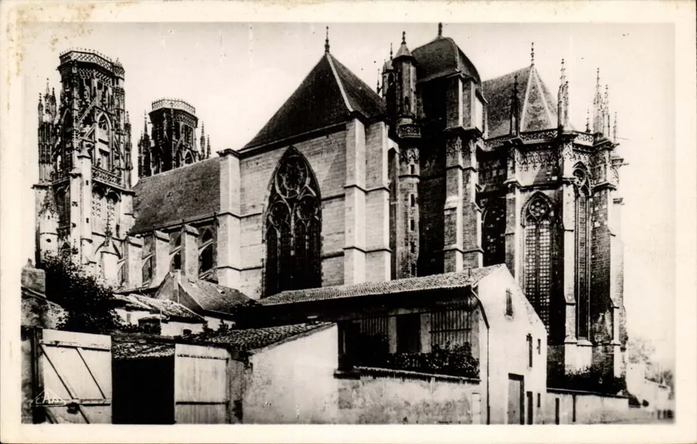 Toul - Saint-Étienne - Fachada Sul — (48) REAL-PHOTO C.A.P. PARIS - Frente