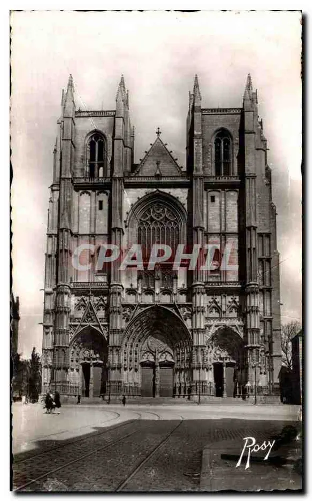 Façade de la Cathédrale — XVème siècle — Rosy - Frente