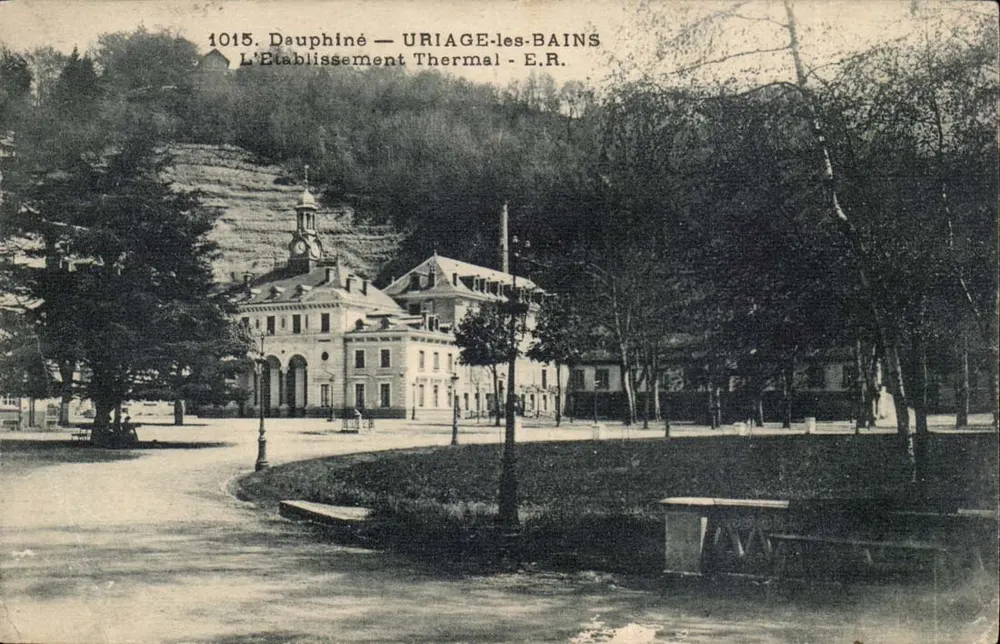 Uriage-les-Bains — L'Établissement Thermal — E.R. — n° 1015 - Vorderseite