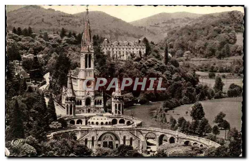 Lourdes — A Basílica e o Centro Mundial de Pelerinagem — editor Cap - Frente