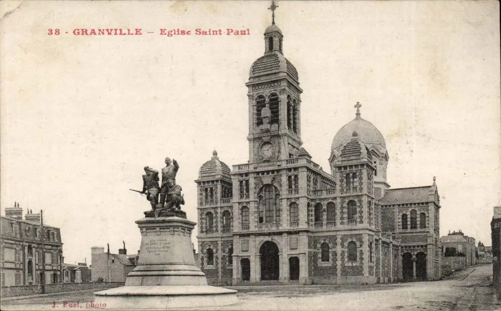 Granville — Igreja de São Paulo — J. Puel foto - Frente