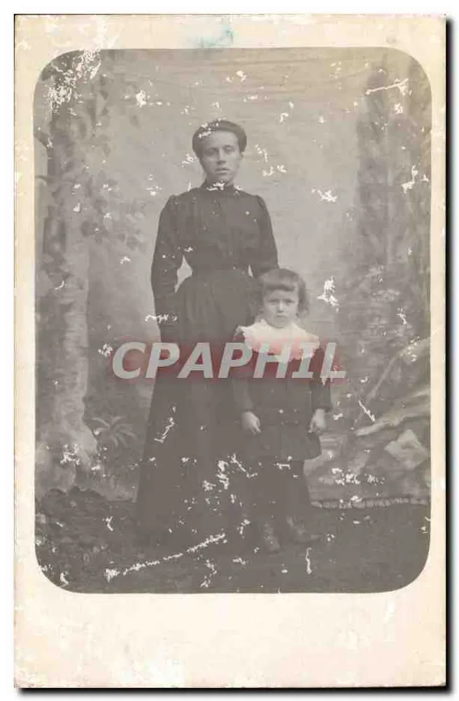 Frau und Kind — Fotostudio — anonyme Karteikarte - Vorderseite