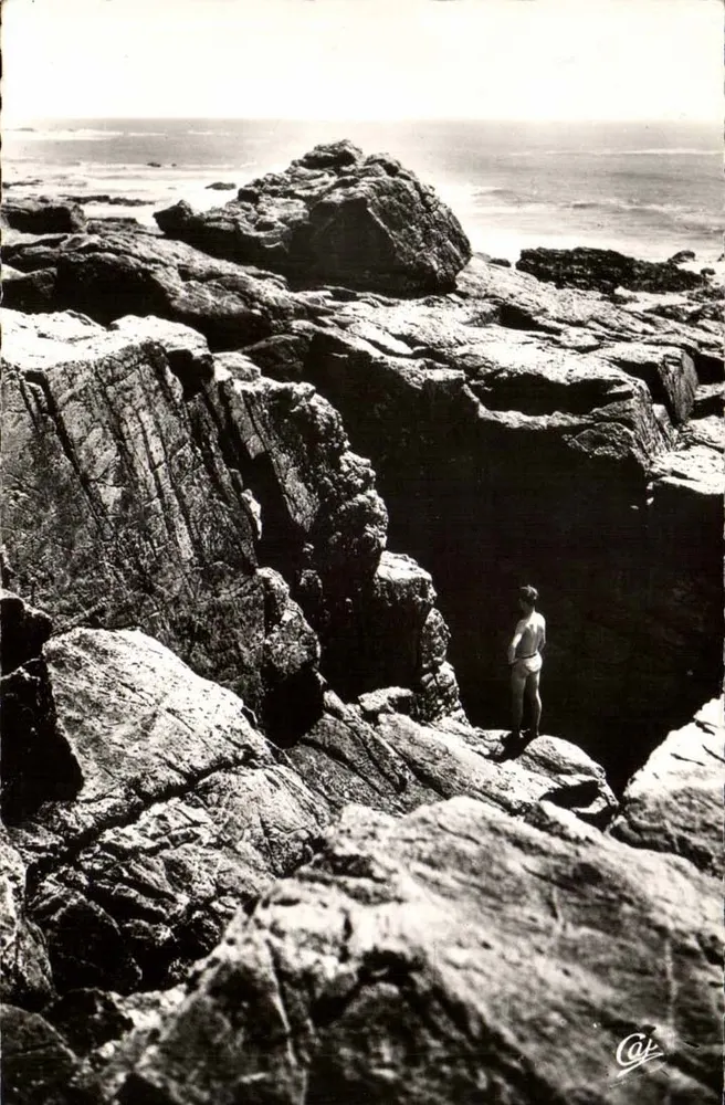 Les Sables-d'Olonne — Eingang zum Puits d'Enfer — Réal-Photo - Vorderseite