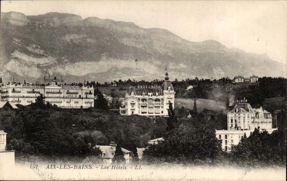 Aix-les-Bains — Os Hotéis — LL — n°152 - Frente