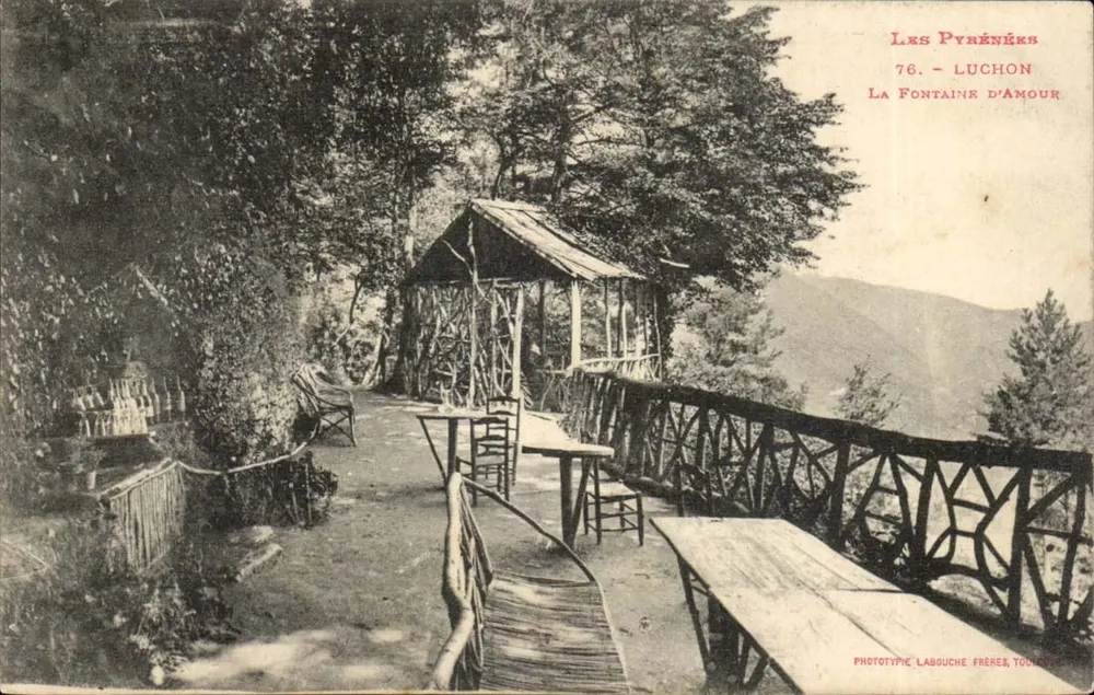 Os Pirineus - A Fonte do Amor - Luchon - Phototype Labouche Frères, Toulouse - Frente