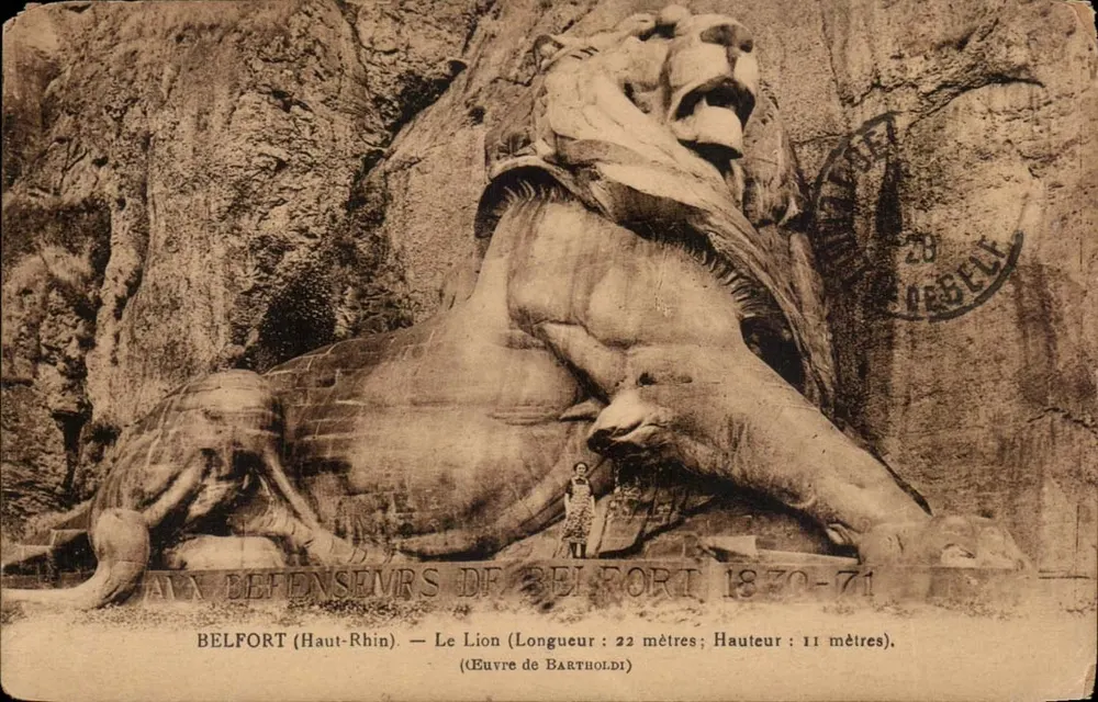 O Leão de Belfort — Monumento aos Defensores de Belfort — Obra de Bartholdi - Frente