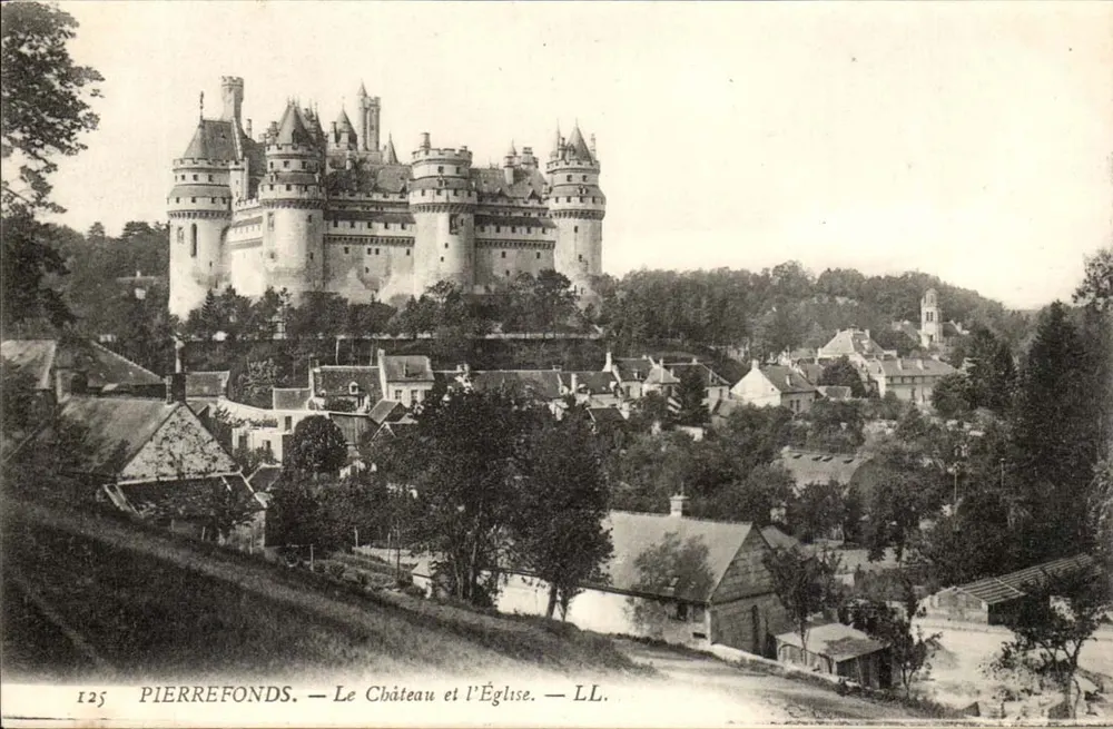 PierreFonds — O Castelo e a Igreja — LL. — n° 125 - Frente