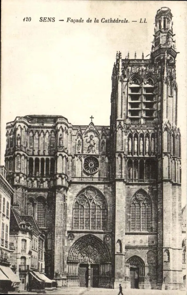 SENS — Facha da Catedral — LL - Frente