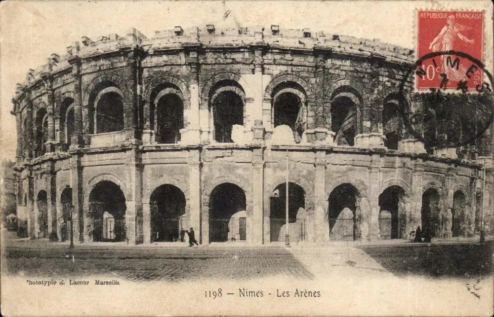 Nîmes - As Arenas — Fototipia L. Laouour, Marselha — n° 1198 - Frente