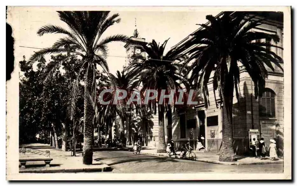 Zentraler Platz mit Palmen und Uhr — Ajaccio — Les Editions A. TOMASI - Vorderseite