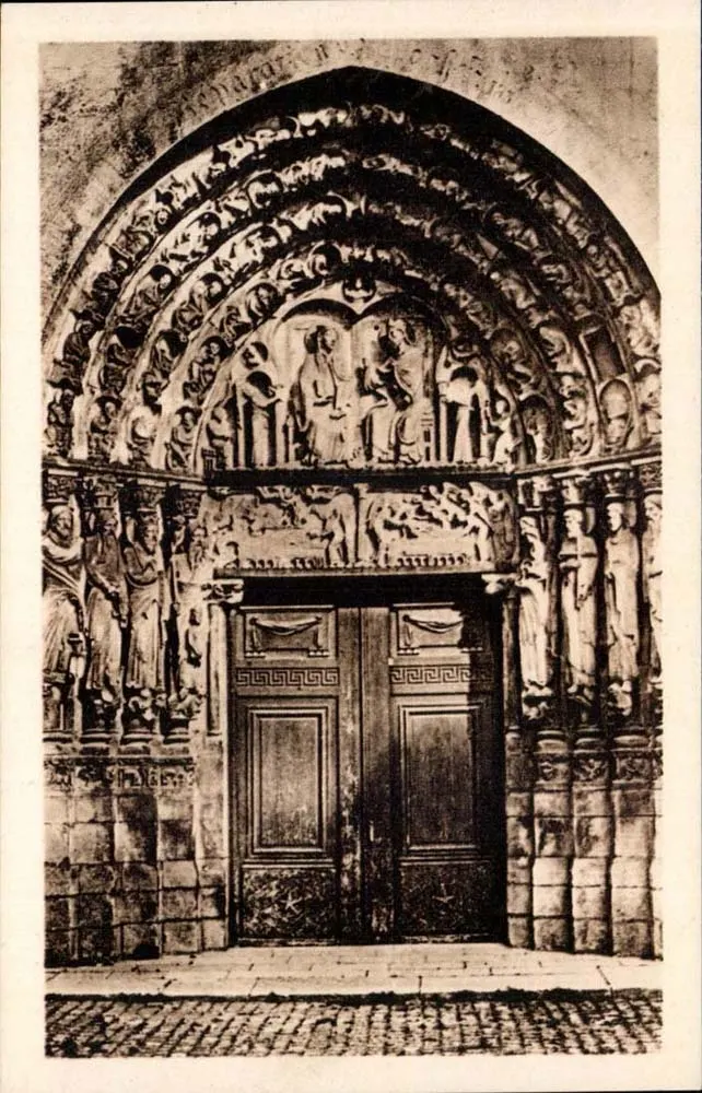 Senlis — Portal da Catedral — C.° dos Arts Photomécaniques, Paris - Frente