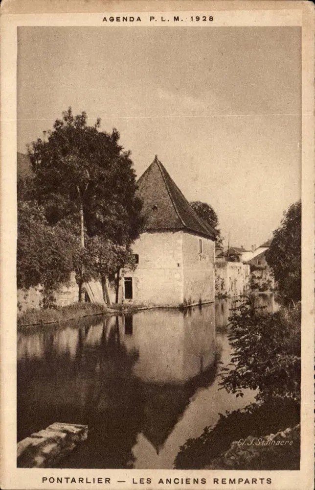 Pontarlier — Die alten Mauern — J. Barreau, Paris, Seriennummer Agenda P.L.M. 1928 - Vorderseite