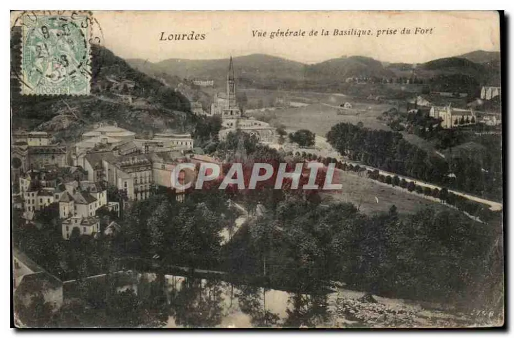 Lourdes — Allgemeiner Blick auf die Basilika, vom Fort aus — Verlag nicht sichtbar - Vorderseite