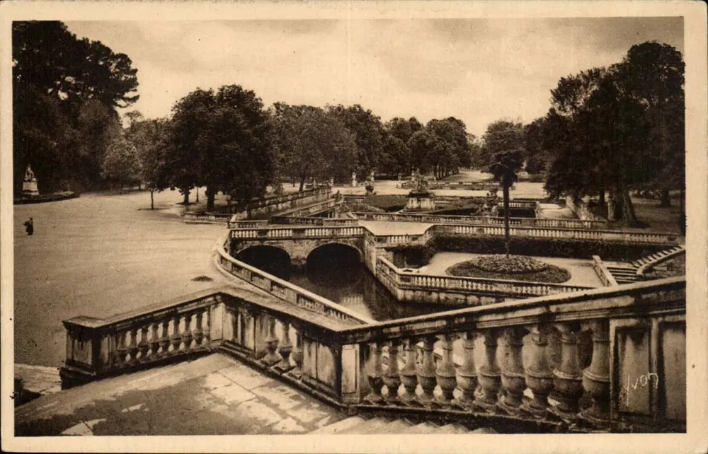 Jardin de la Fontaine — Nîmes (Gard) — Les Éditions d'Art Martel - Vorderseite