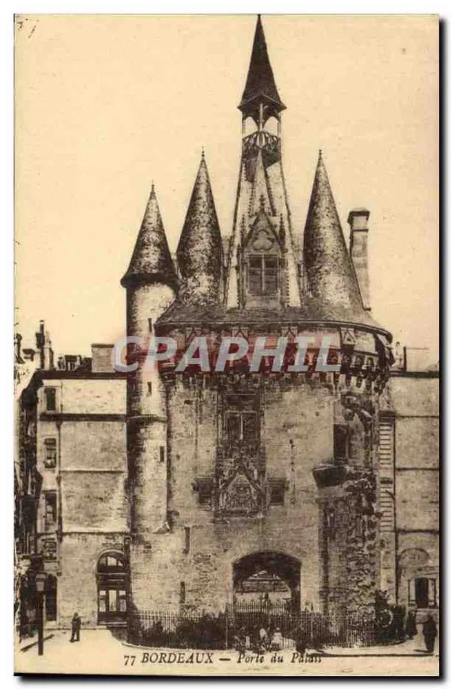 Bordeaux — Porta do Palácio — 77 - Frente
